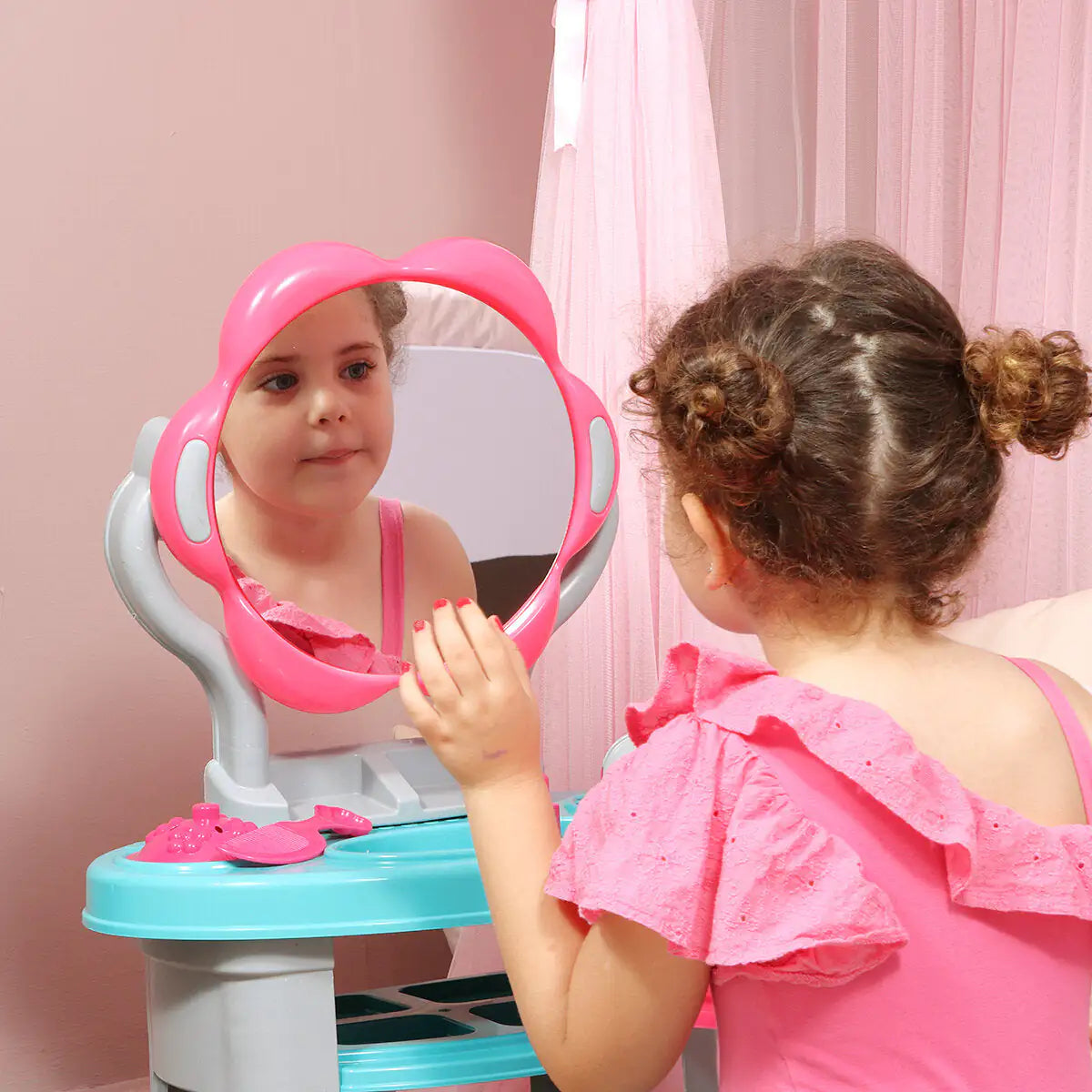 🎀 Endless Make-Believe Moments – 18-Piece Beauty Kit That Lets Kids Create Their Own Magical World!