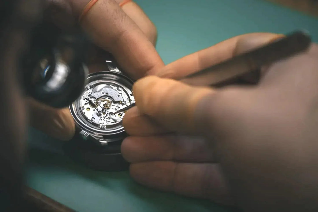 Why a watchmaking kit is the perfect gift for the budding horologist in your life - Home Kartz