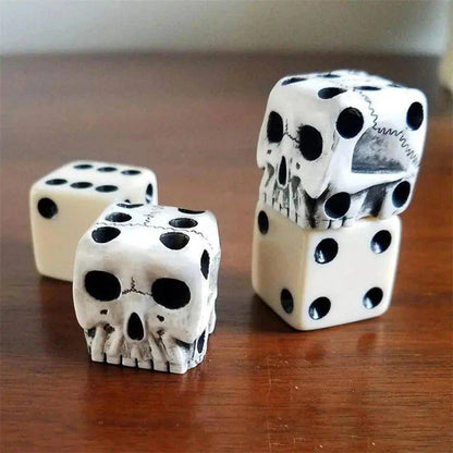 Unleash the Thrill: 1Pcs 6-Sided Skull Dice for Ultimate Game Night Excitement - Home Kartz