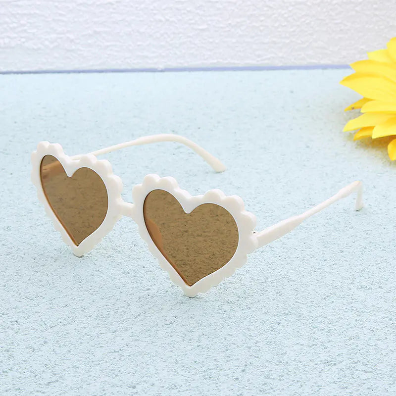 Heart-Shaped Fun Meets Ultimate Eye Safety: Introducing the Lovable Lookers Cartoon Sunglasses for Kids! - Home Kartz
