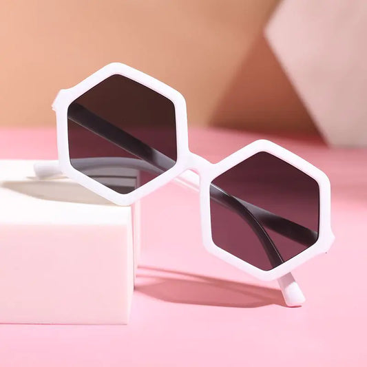 ✨ Stand Out in Style, Shine Safely: Introducing the Trendsetter Polygonal Kids' UV Protection Sunglasses! ✨ - Home Kartz