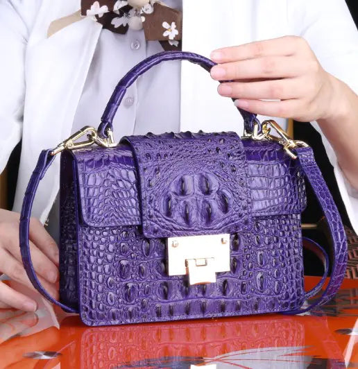 Make a Bold Impression: Discover the Striking Allure of Our Crocodile Pattern Shoulder Bag
