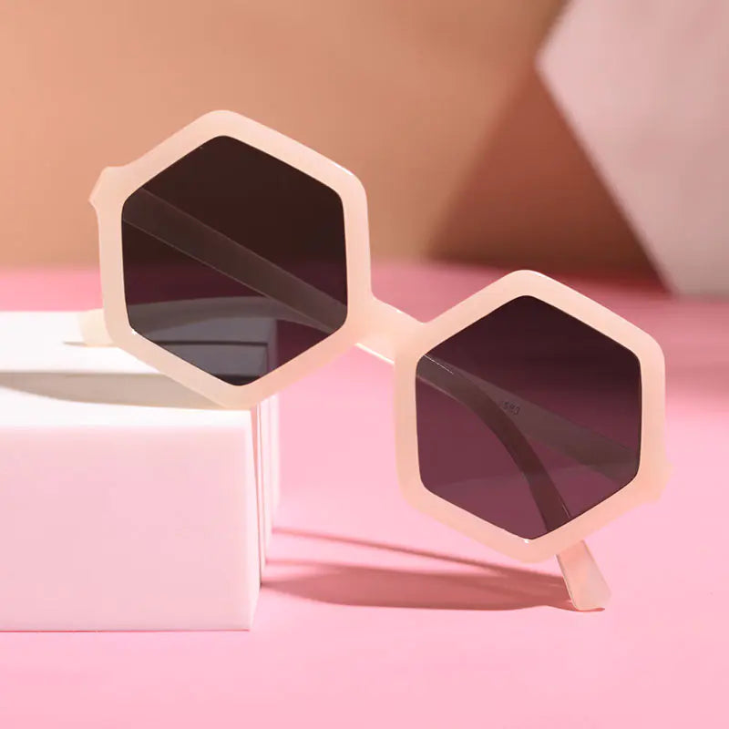 ✨ Stand Out in Style, Shine Safely: Introducing the Trendsetter Polygonal Kids' UV Protection Sunglasses! ✨ - Home Kartz