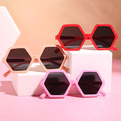 ✨ Stand Out in Style, Shine Safely: Introducing the Trendsetter Polygonal Kids' UV Protection Sunglasses! ✨ - Home Kartz