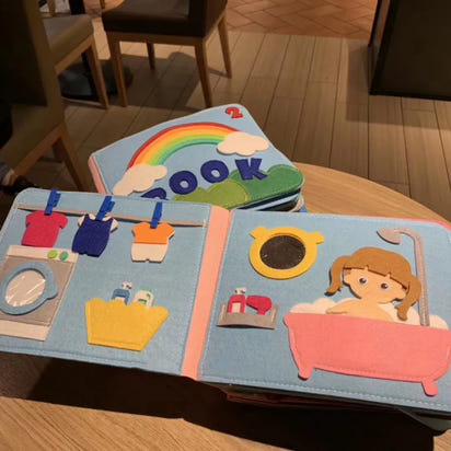 Touch, Learn, Explore: Montessori-Style Felt Cloth Book for Early Development! 👶📚