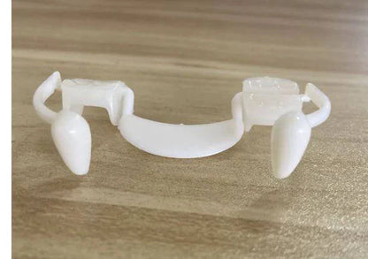 Retractable Halloween Vampire Fangs – Realistic, Safe, and Easy to Use Costume Accessory - Home Kartz