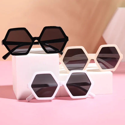 ✨ Stand Out in Style, Shine Safely: Introducing the Trendsetter Polygonal Kids' UV Protection Sunglasses! ✨ - Home Kartz